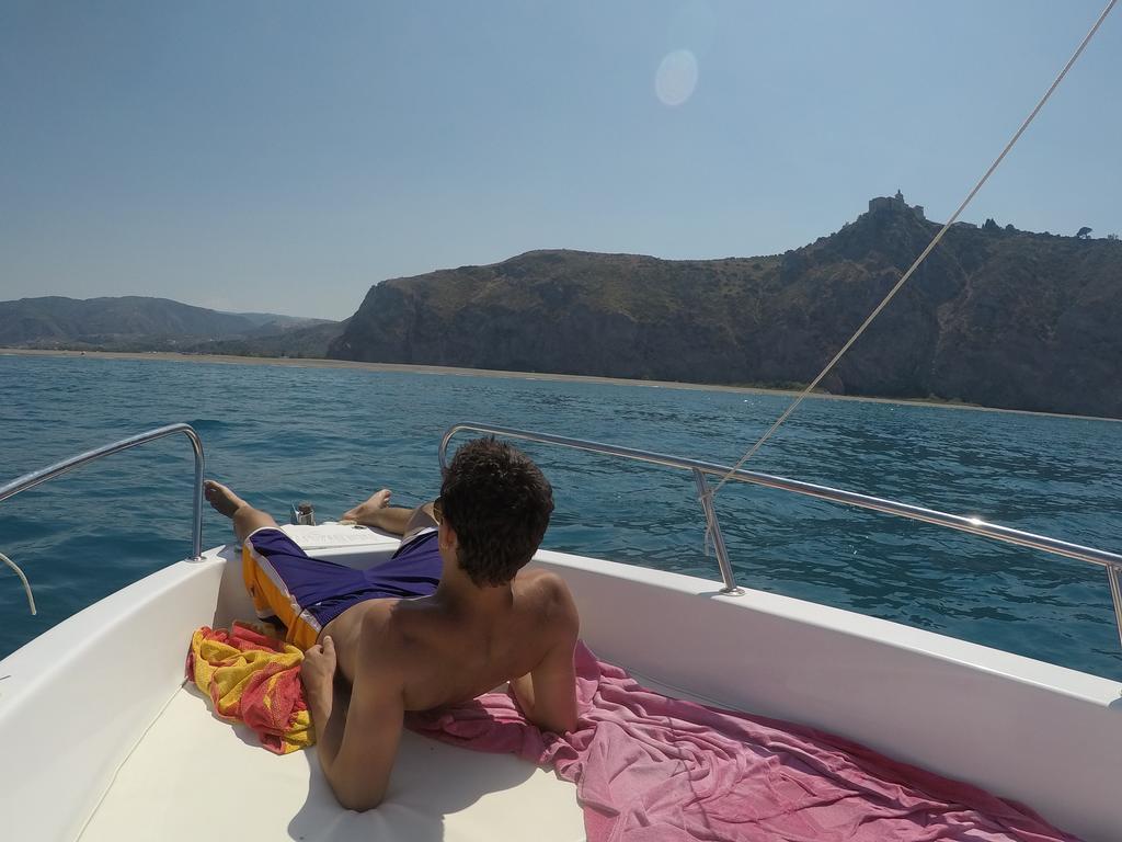 Camping B&B Gioiosa Gioiosa Marea Eksteriør bilde