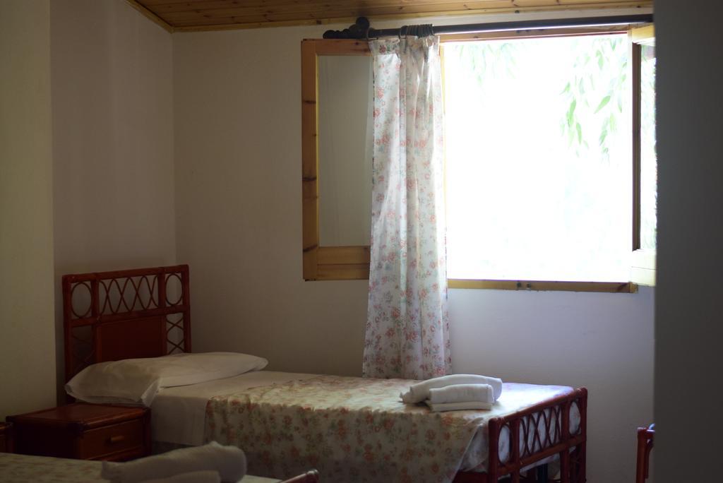 Camping B&B Gioiosa Gioiosa Marea Eksteriør bilde