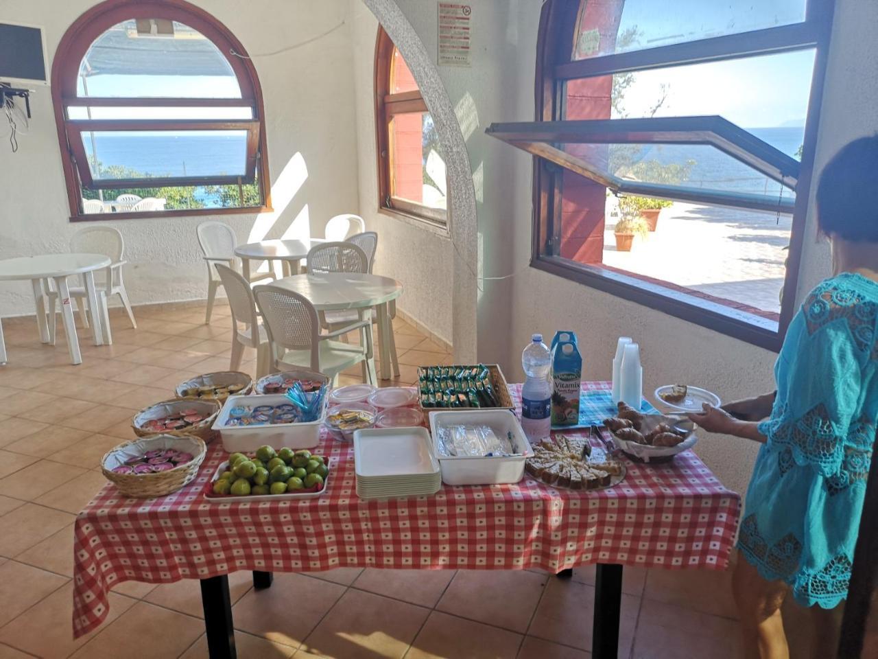 Camping B&B Gioiosa Gioiosa Marea Eksteriør bilde