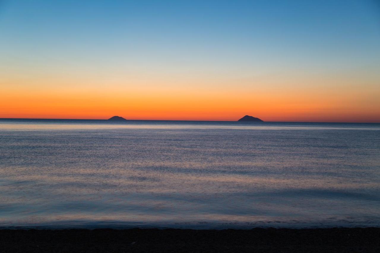 Camping B&B Gioiosa Gioiosa Marea Eksteriør bilde