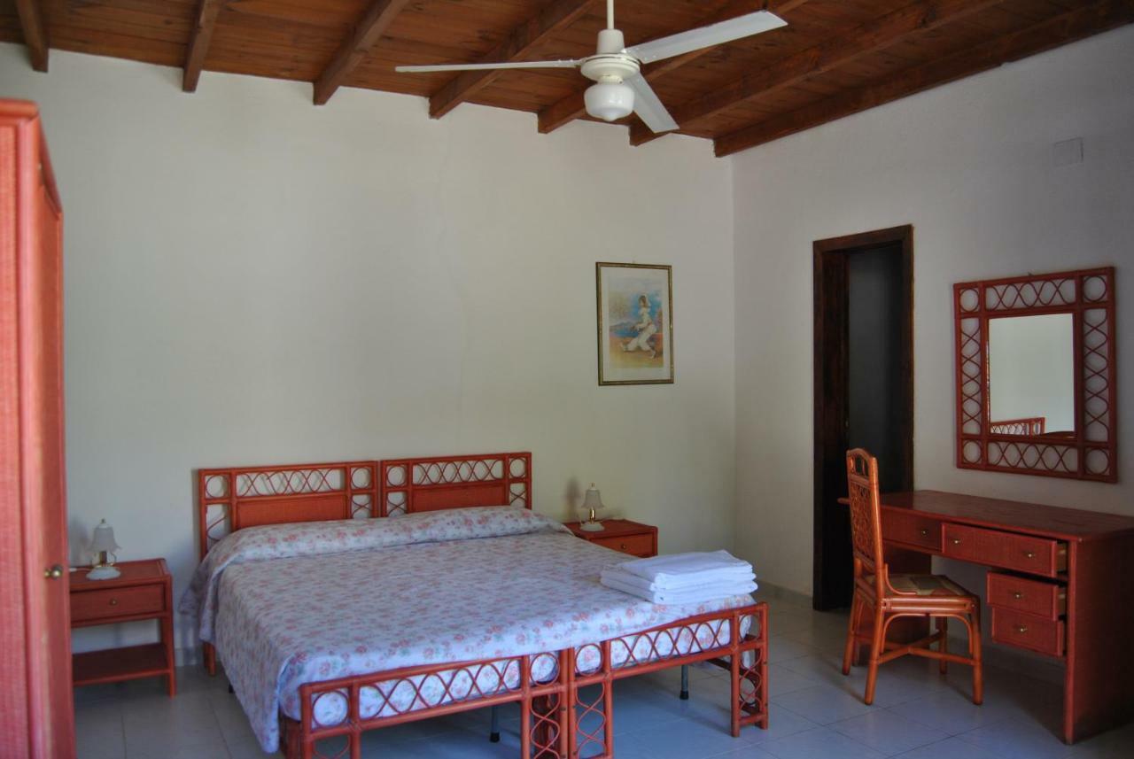Camping B&B Gioiosa Gioiosa Marea Eksteriør bilde