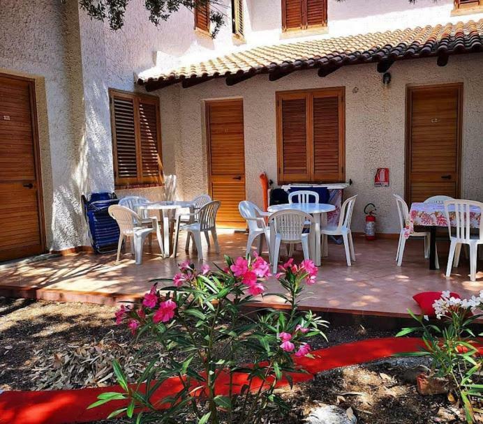 Camping B&B Gioiosa Gioiosa Marea Eksteriør bilde